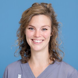 Dr. Alexandra Holzner